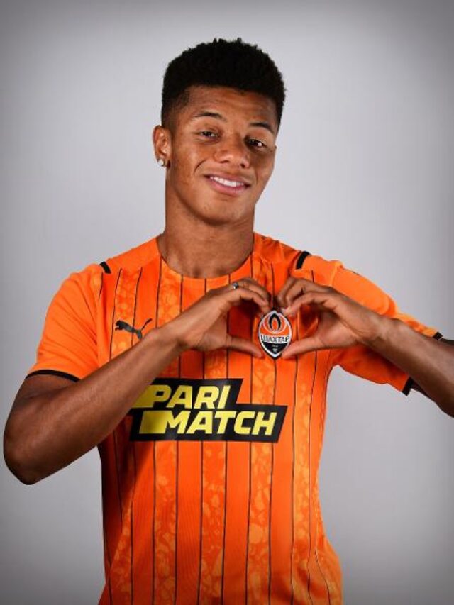 cropped-david-neres-foi-anunciado-como-reforco-do-shakhtar-donetsk-1642292539859_v2_450x600.jpg