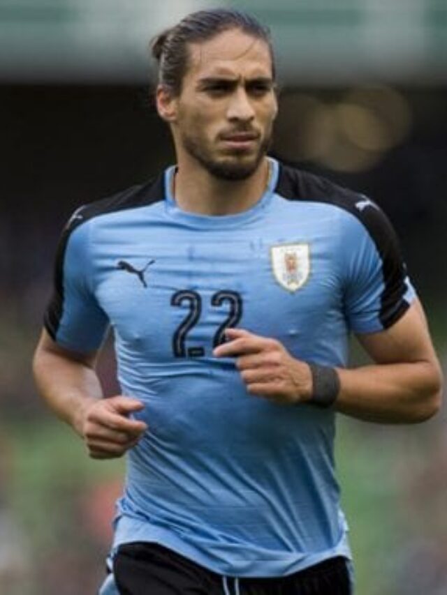 cropped-martin-caceres.jpg