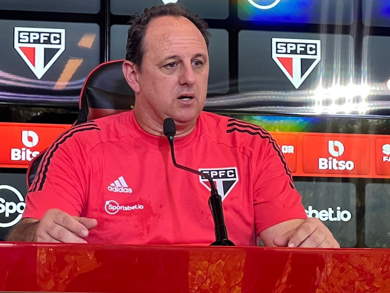 rogerio ceni tecnico do sao paulo em entrevista coletiva