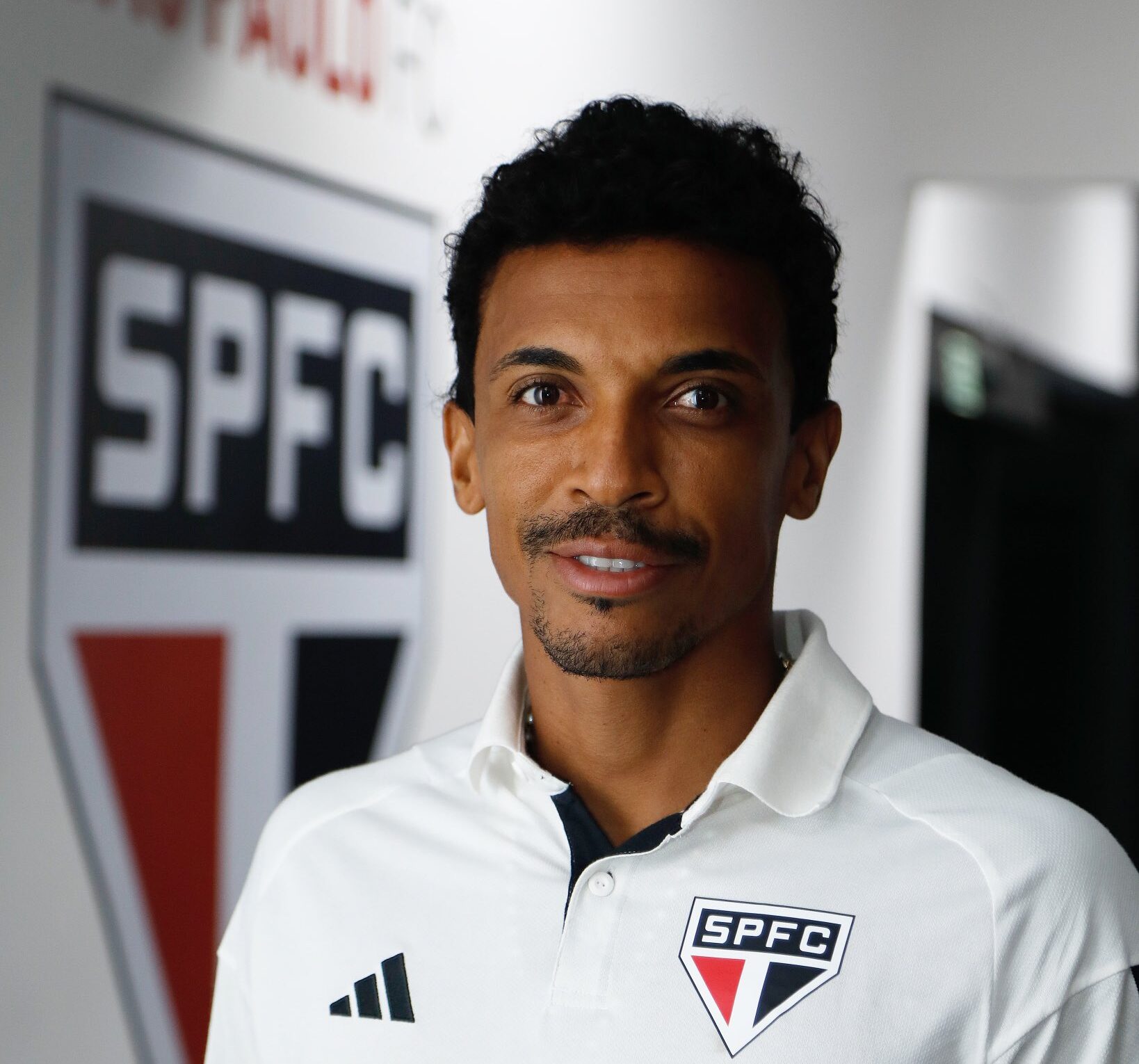 Luiz Gustavo Sao Paulo e1702312330827