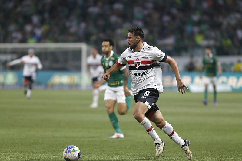 Calleri dá notícia desastrosa para a torcida do São Paulo