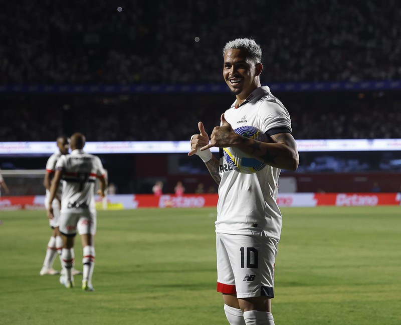 Luciano vai voltar a ser titular do São Paulo contra o Botafogo?