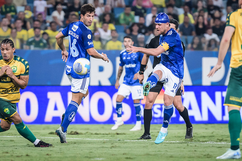 Cruzeiro encaminha a contratação de ex-técnico do São Paulo