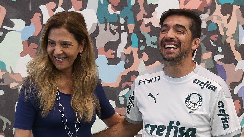 Leila Pereira é sincera com torcedores e diz até quando vai manter Abel Ferreira