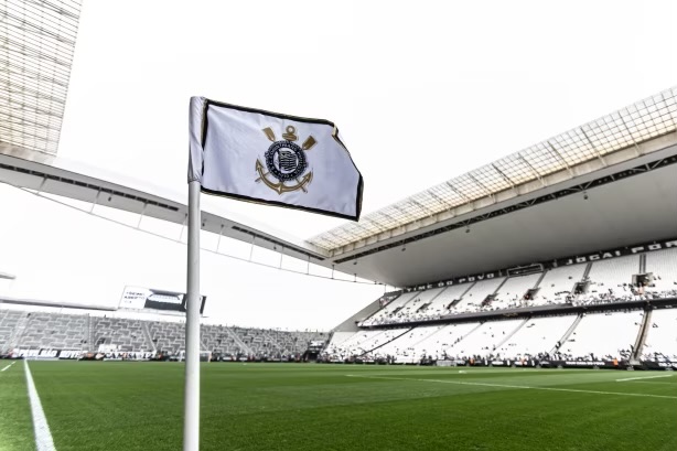 Vaquinha para quitar Arena do Corinthians já atingiu milhões e gerou até fila de espera
