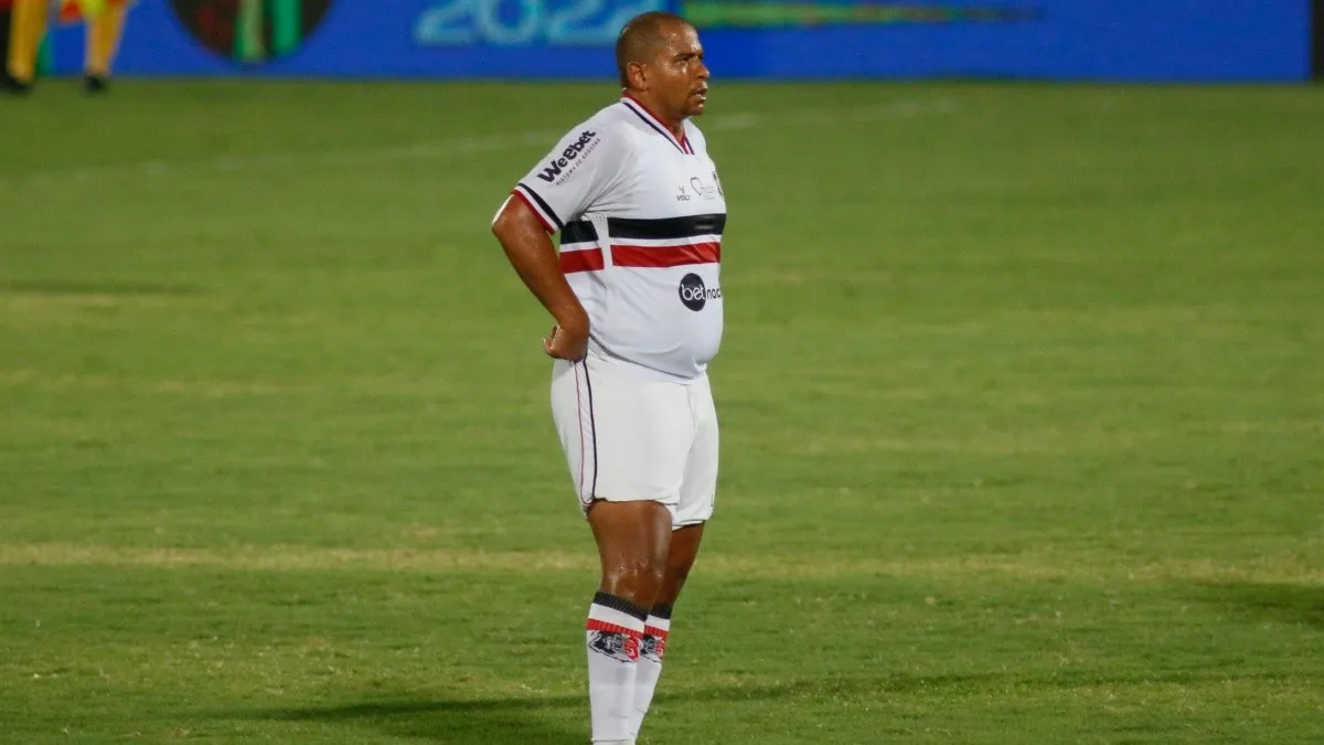 Atacante Walter chamou atenção com sua forma física logo na apresentação pelo novo clube