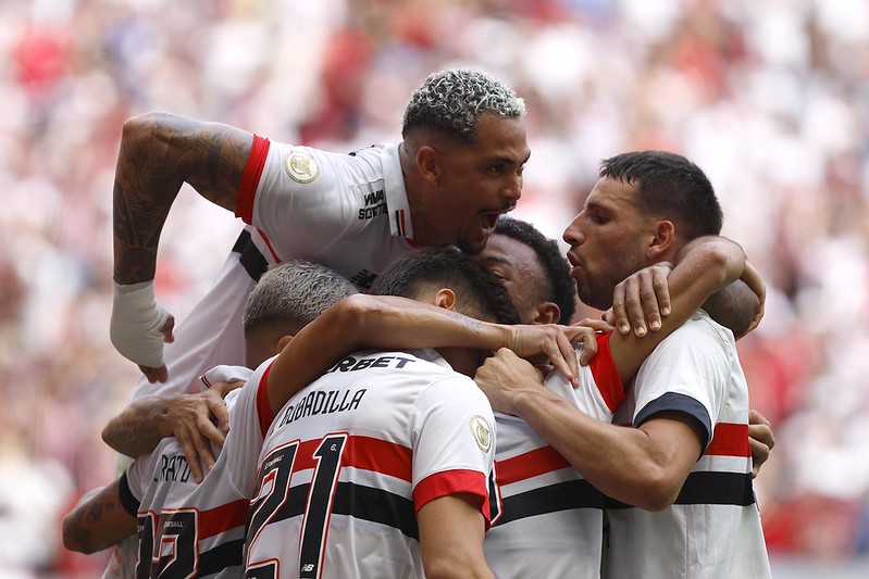 São Paulo divulga lista de relacionados para a primeira competição de 2025