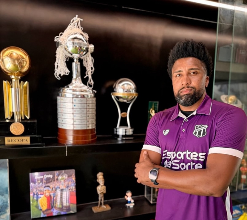 Bruno Cortez assume nova profissão após parar de jogar futebol