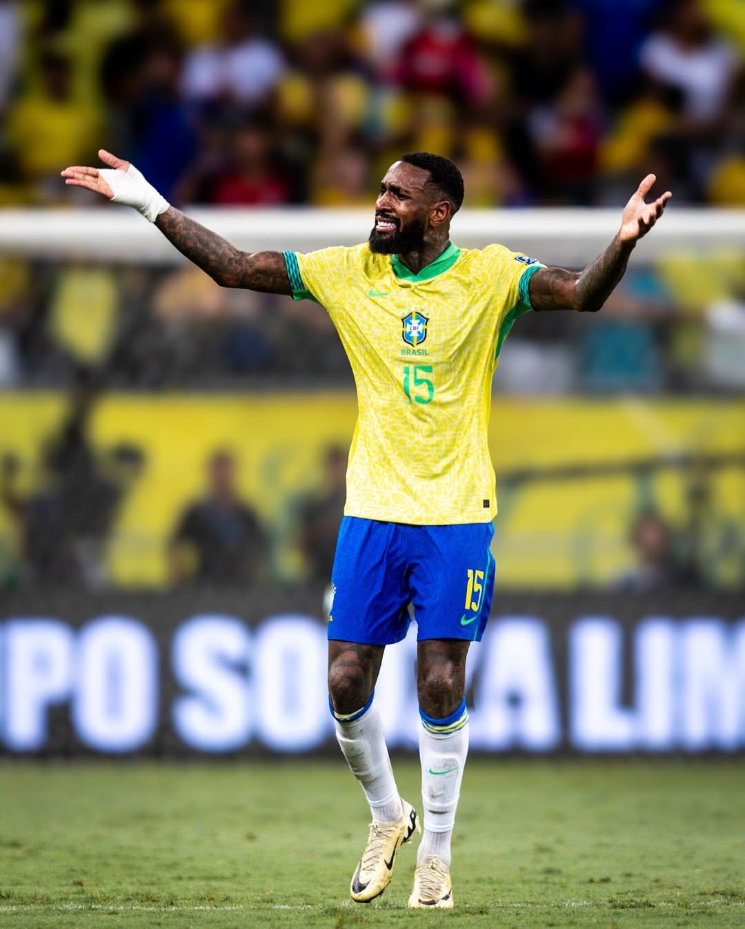 Gerson pode voltar à Europa e render R$ 150 milhões ao Flamengo
