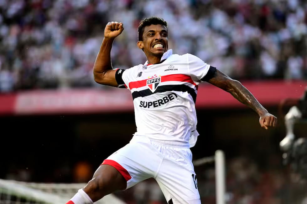 Não tem mais volta: São Paulo decide sobre renovar com Luiz Gustavo