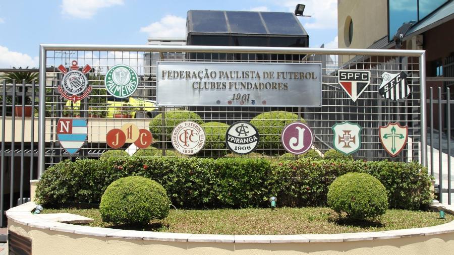 Federação Paulista sem jogo de cintura: São Paulo e Corinthians precisarão resolver problema em 48h