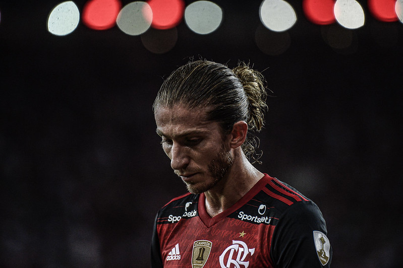 Filipe Luis vai encarar algoz do Flamengo