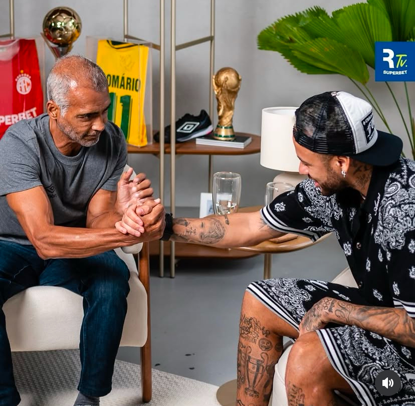 Romário cria nova polêmica e ataca Brasileirão: “Jogam p**** nenhuma”