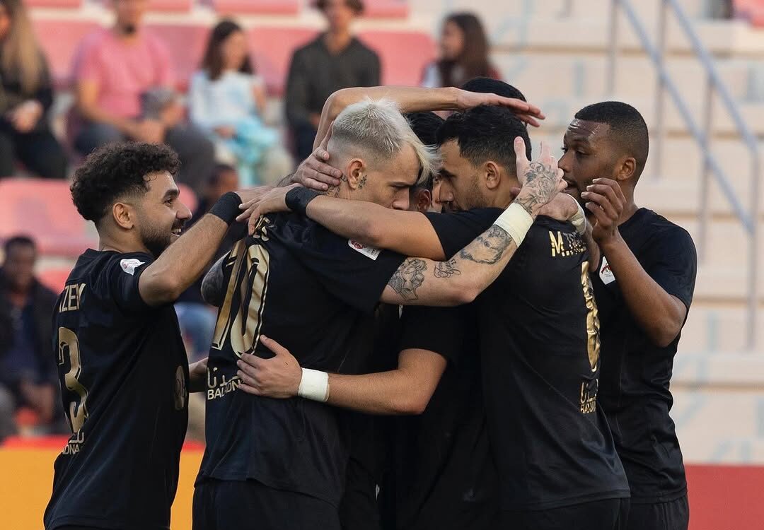 Queridinho do Botafogo se une a Róger Guedes e estreia termina em 6 a 2