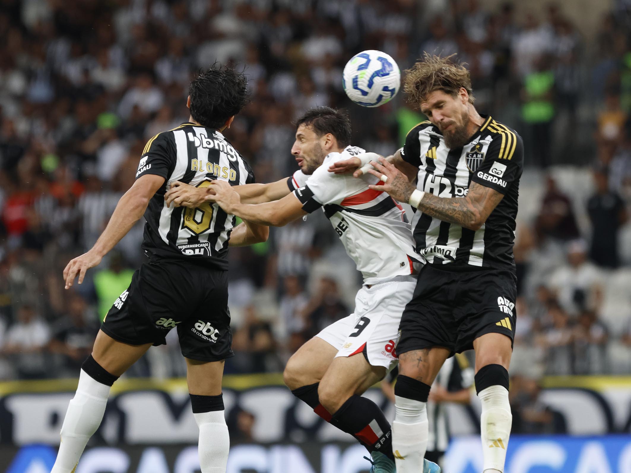 Craque de bola será o substituto de Calleri no São Paulo