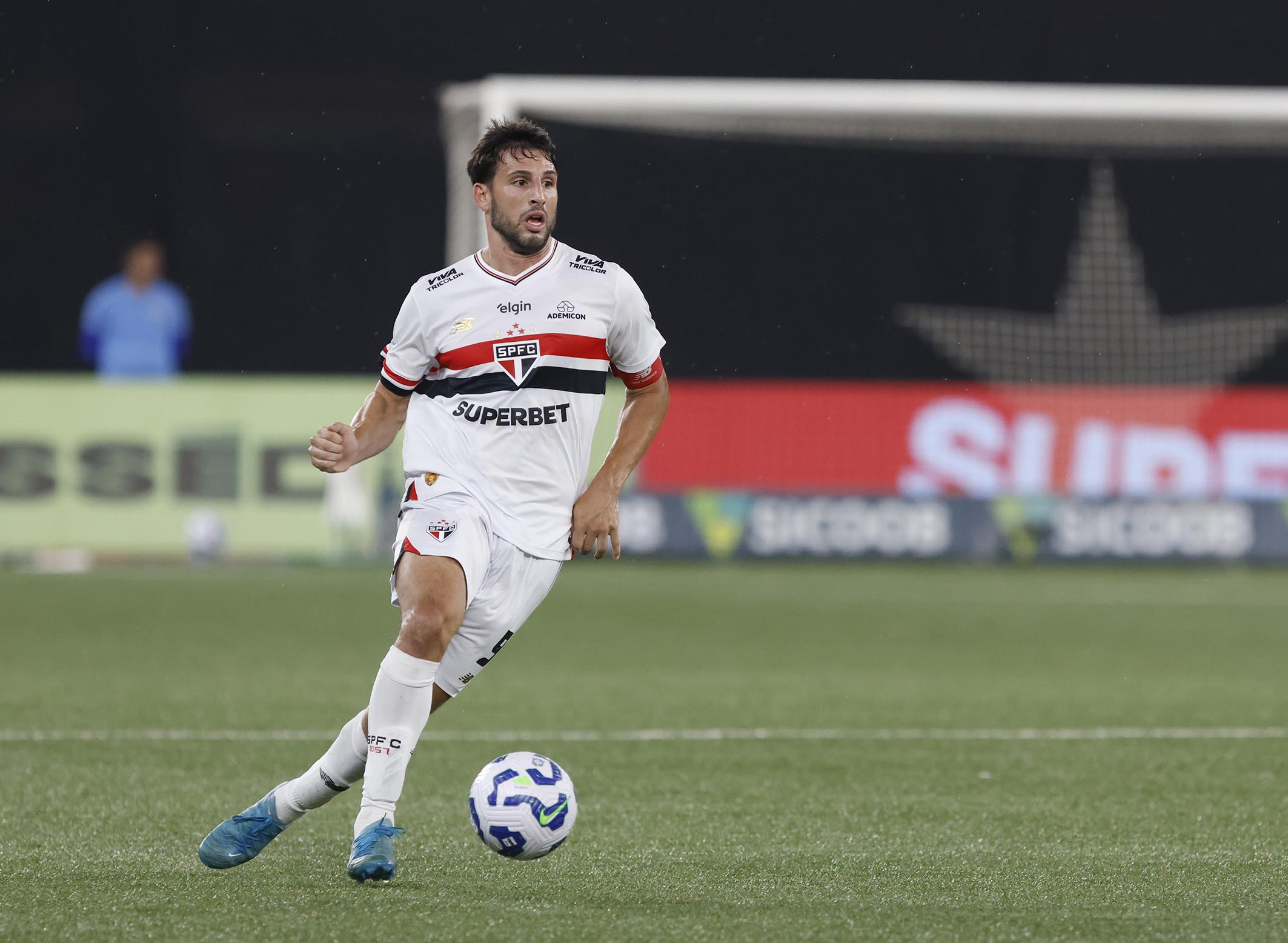 São Paulo pode perder Calleri por meses caso lesão grave seja confirmada