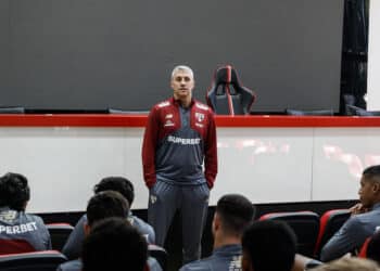 Crespo está virado só em dente com reforço que ganhou do São Paulo para o meio-campo