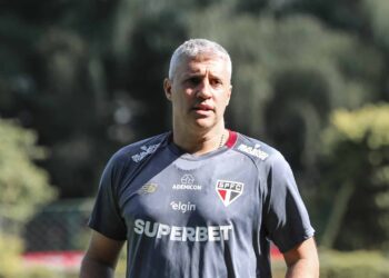 Hernán Crespo observa de longe e São Paulo pode atencipar chegada de cinco reforços
