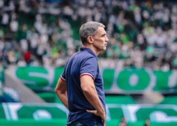 Vojvoda não deu conta de segurar e volante pode chegar ao São Paulo de graça