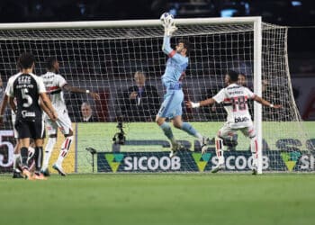 Crespo ganha xodó improvável no São Paulo