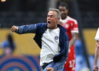 Defensor decidiu deixar o São Paulo logo cedo e assinou com o PSG