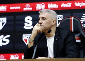 Atacante assina contrato fora do São Paulo e clube só foi avisado da venda