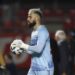 Enquanto Jandrei é criticado, São Paulo assina com novo goleiro