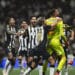 Enquanto São Paulo tenta zagueiro do Cruzeiro, Atlético-MG contrata defensor do Tricolor