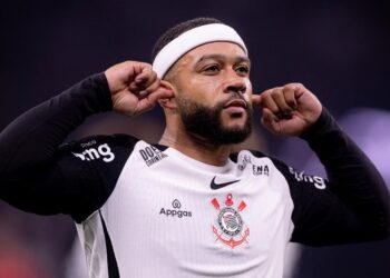 Memphis Depay recebe proposta e só pensa duas vezes antes de deixar o Corinthians