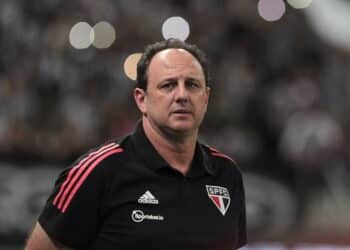 Rogério Ceni causa impacto e volante deixou o São Paulo para assinar com o Bahia