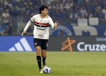 Ferraresi recebe aviso prévio e encerra ciclo bonito antes mesmo de voltar para o São Paulo