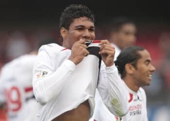 Lucas Moura causa impacto e Casemiro pode assinar com o São Paulo de graça