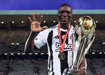 R$ 900 mil por mês e Aboubakar assina com o São Paulo