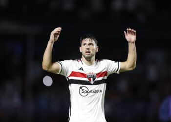 Calleri assume as rédeas na carreira e fala em voltar ainda em 2025