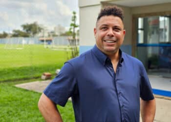 Jogador mais rico que Ronaldo Fenômeno assinou com o São Paulo