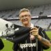 Neto recebe camiseta do São Paulo e não mede palavras