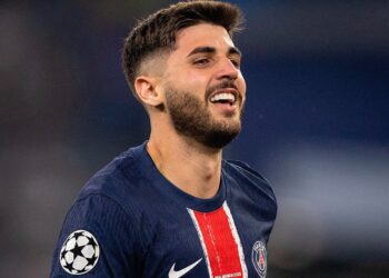 Enquanto Arboleda ganha R$ 800 mil no São Paulo, Beraldo ganha muito MAIS no PSG