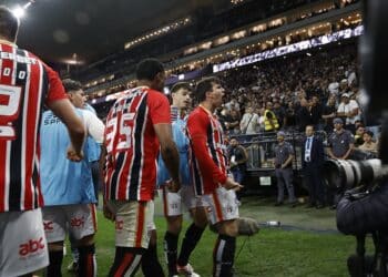 Crespo não deu conta de segurar e titular está saindo