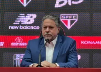 Casares aceitou pagar salário de R$ 1 milhão e São Paulo contratou o Rei do Jogo Aéreo