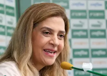 Leila Pereira gasta muito dinheiro e está trazendo reforço do Cruzeiro