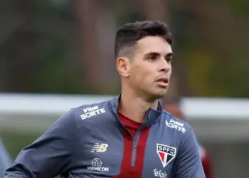 Com aposentadoria de Oscar confirmada, São Paulo define chegada de novo camisa 10
