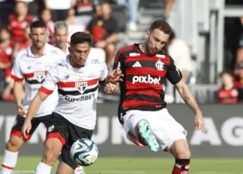 São Paulo supera Flamengo no Brasileirão e torcida comemora