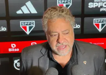 Casares adotou estratégia inesperada e decidiu não gastar um real em contratação pro São Paulo